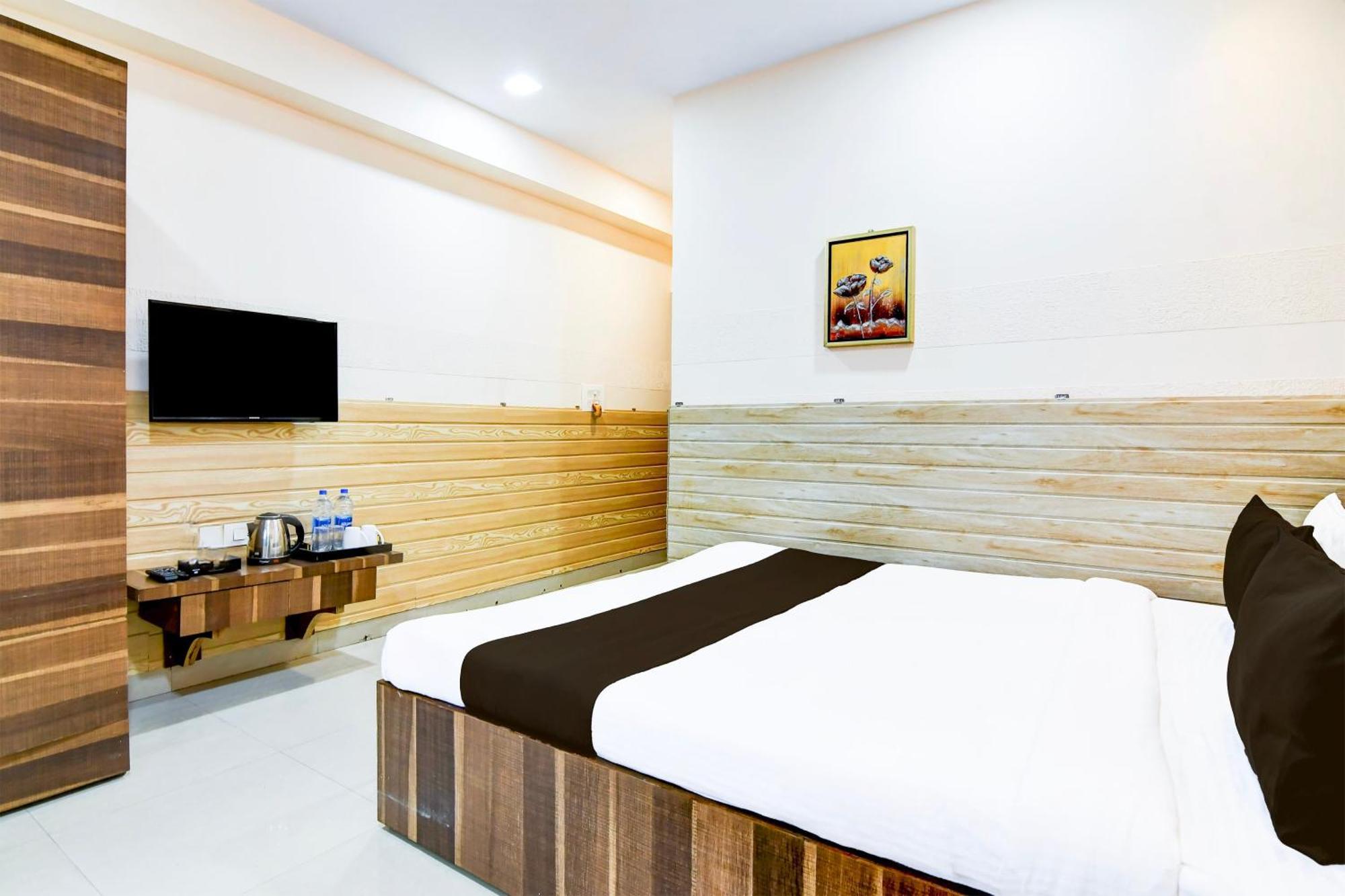 Super Collection O Behala Hotell Bhasa Eksteriør bilde
