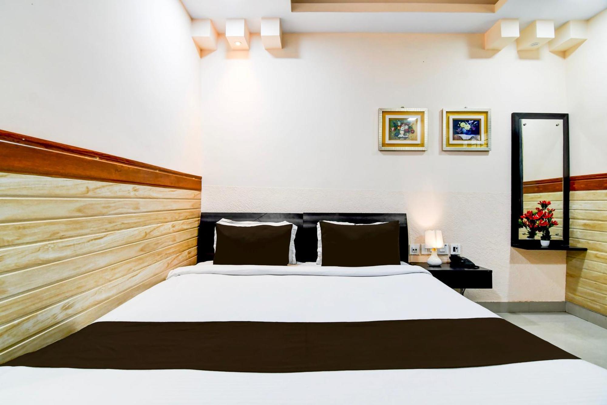 Super Collection O Behala Hotell Bhasa Eksteriør bilde